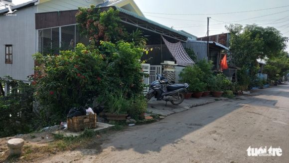 Vụ phát hiện hàng lậu tại nhà: Thượng tá Hoàng Văn Nam đã làm tường trình, kiểm điểm và sẽ bị xử lý - Ảnh 4.