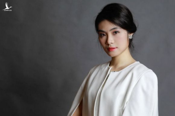 Gương mặt ái nữ xinh đẹp con đại gia bậc nhất Việt Nam