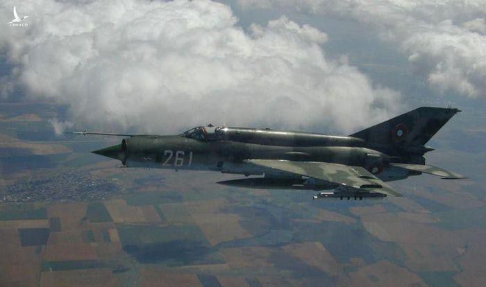 Việt Nam từng biên chế số lượng lớn MiG-21Bis, phiên bản mạnh ngang F-16 của Mỹ - Ảnh 11.