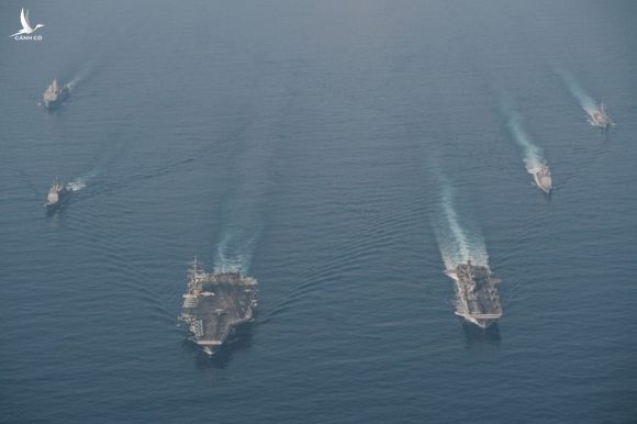 Mỹ đưa lực lượng hùng hậu đến biển Đông - Ảnh 1.