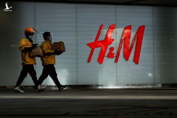 Thực hư vụ Trung Quốc ép buộc H&M đăng bản đồ có đường lưỡi bò - Ảnh 1.