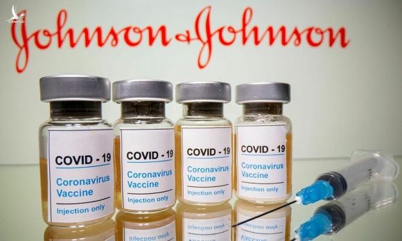 Các lọ vaccine Johnson & Johnson. Ảnh: Reuters.