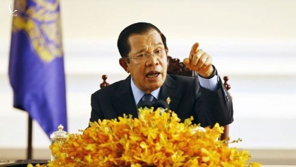 Thủ tướng Campuchia ra “tối hậu thư” về dịch Covid-19 - Ảnh 1.