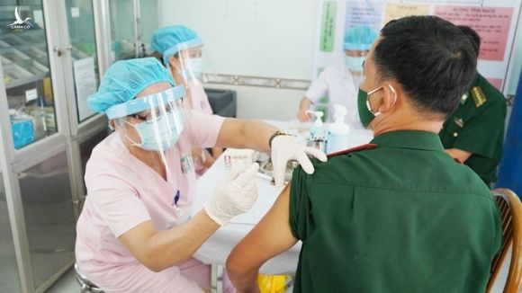 Tiêm vắc xin Covid-19 cho cán bộ, chiến sĩ biên phòng tỉnh Tây Ninh ngày 1.4 /// GIANG PHƯƠNG
