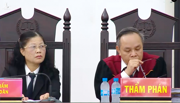 Thẩm phán Trương Việt Toàn: Bộ Công Thương ký gì cũng đúng, vụ án đã không có 19 bị cáo - Ảnh 1.