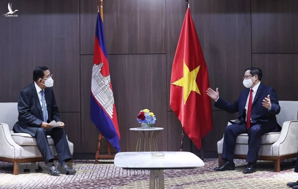 Thủ tướng Phạm Minh Chính và Thủ tướng Campuchia - Hun Sen.