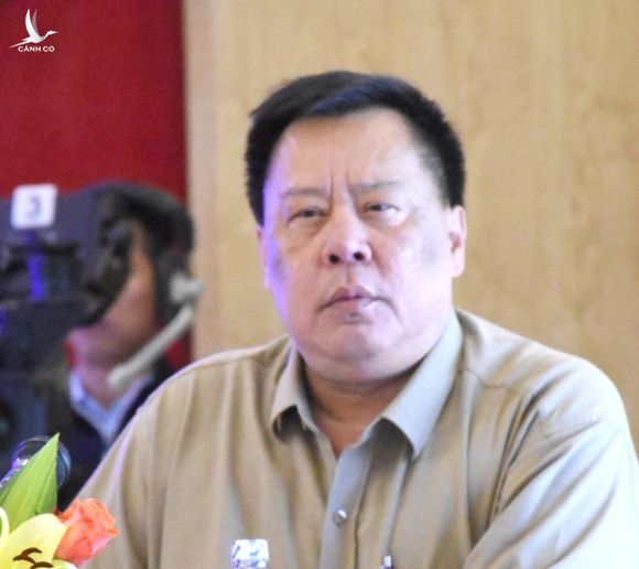 Khởi tố, bắt tạm giam nguyên phó chủ tịch UBND tỉnh và nguyên giám đốc sở tại Khánh Hòa - Ảnh 2.