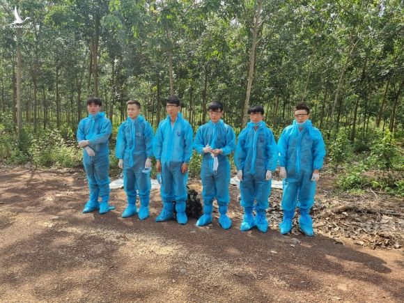 Bình Phước: Bắt giữ 6 người Trung Quốc nhập cảnh trái phép định vượt biên sang Campuchia - ảnh 1