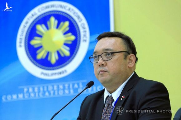 Nóng: Phát ngôn viên của Phủ Tổng thống Philippines nói không sở hữu đá Ba Đầu - Ảnh 1.