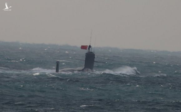 Tàu ngầm Trung Quốc nguy kịch: Chưa kịp thò đầu ra biển đã bị Mỹ - Nhật "tóm sống"!