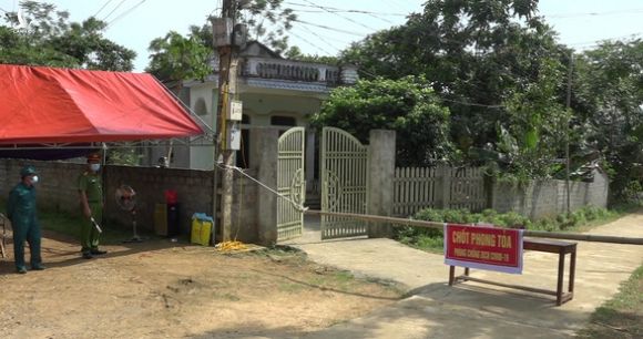 Nam công nhân phải cách ly nhưng tối vẫn đi nhậu thịt chó: Khởi tố vụ án - Ảnh 1. Nam công nhân phải cách ly nhưng tối vẫn đi nhậu thịt chó: Khởi tố vụ án - Ảnh 1.