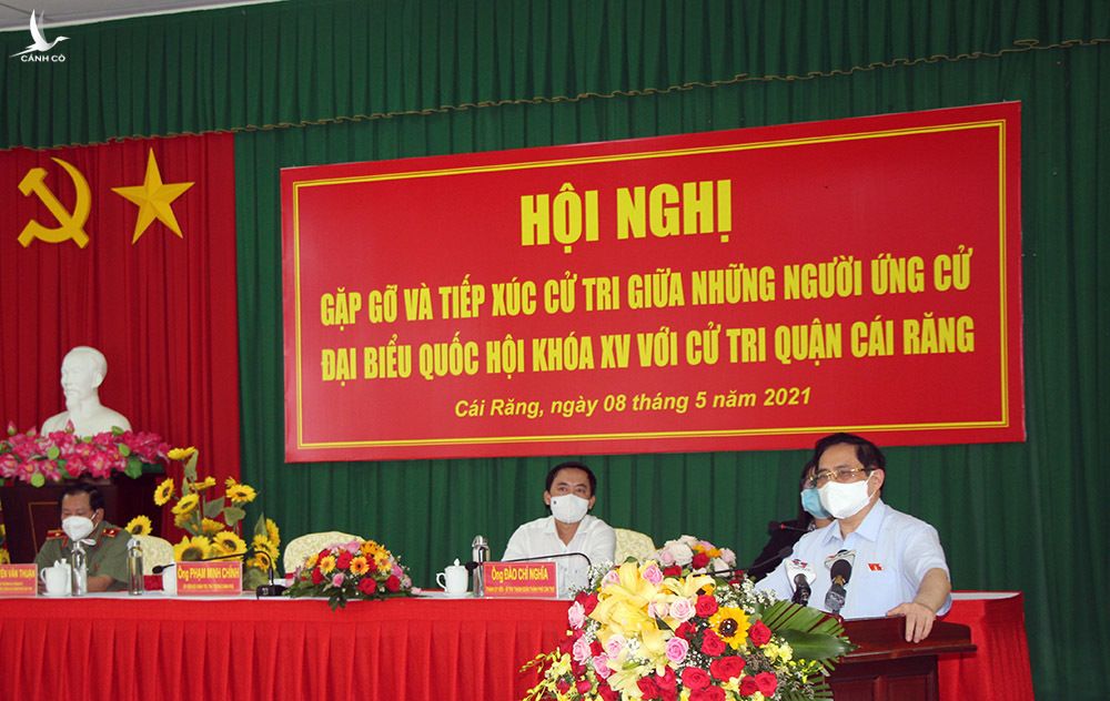 Thủ tướng Phạm Minh Chính: Vắc-xin nào cũng có phản ứng phụ, người dân đừng lo sợ