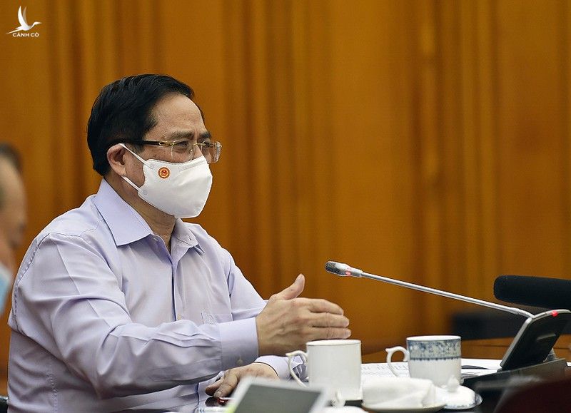 Thủ tướng Phạm Minh Chính yêu cầu phải xây dựng thêm các bệnh viện dã chiến. Ảnh: VGP