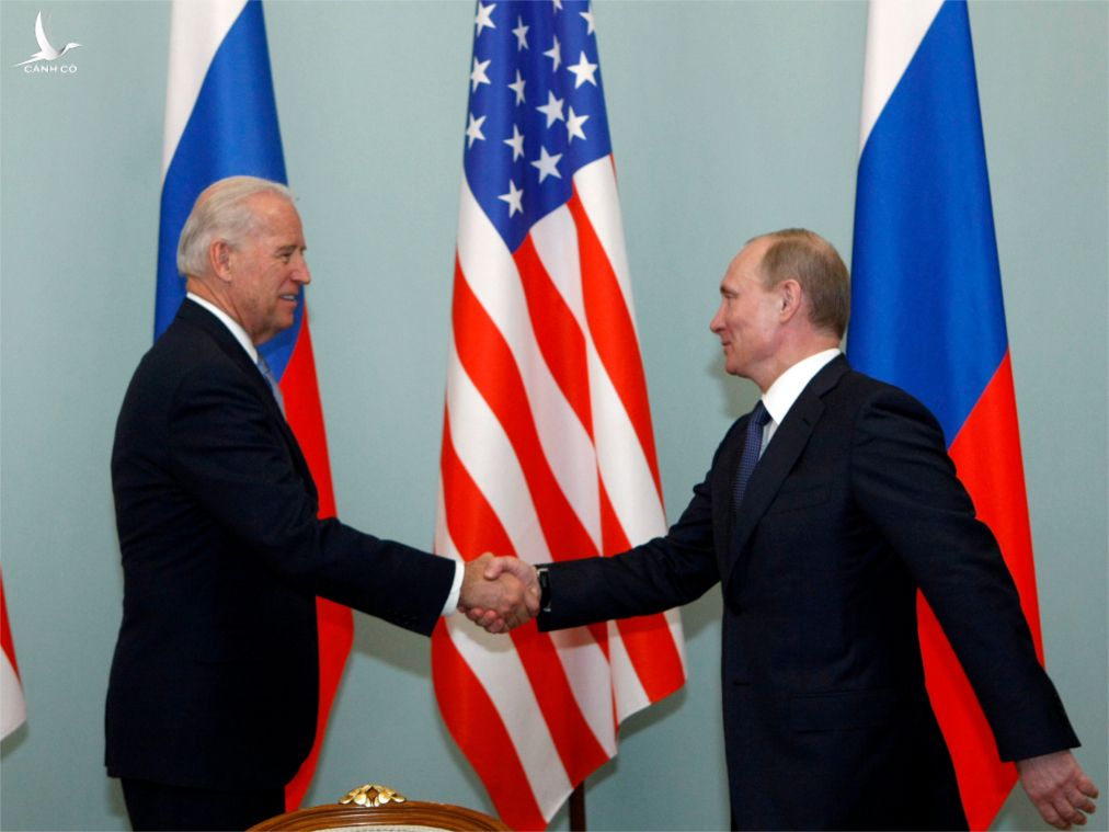 Tổng thống Nga Vladimir Putin và Tổng thống Mỹ Joe Biden đã ra tuyên bố chung, tái khẳng định “sự tuân thủ nguyên tắc không thể có bên nào thắng trong cuộc chiến tranh hạt nhân và không bao giờ được khơi lên cuộc chiến tranh như vậy”