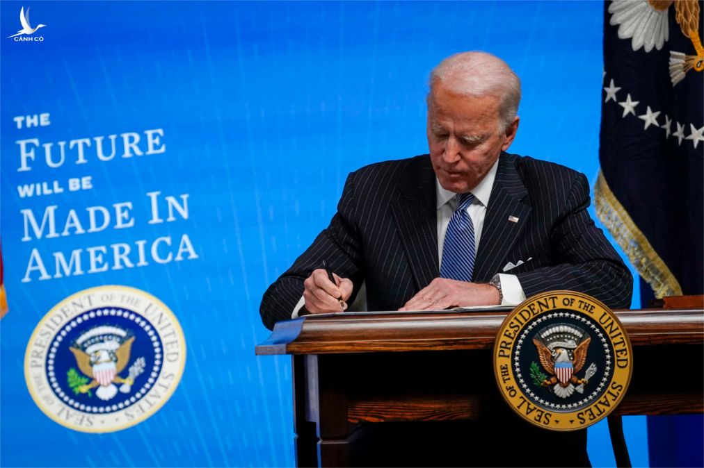 Tổng thống Mỹ Joe Biden đã rút lại lệnh cấm các ứng dụng Trung Quốc như TikTok và WeChat do người tiền nhiệm Donald Trump ban hành.