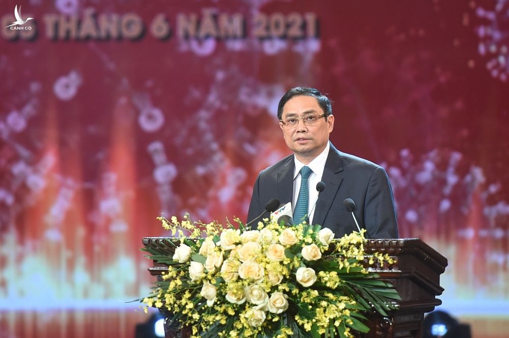 Thủ tướng Phạm Minh Chính nghẹn ngào khi nói về quỹ vắc xin phòng chống Covid-19 - Ảnh 1.