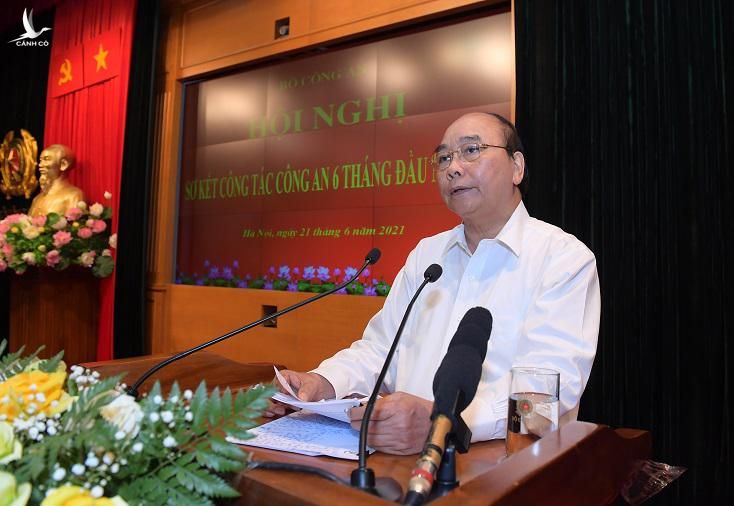 Chủ tịch nước Nguyễn Xuân Phúc phát biểu tại hội nghị. (Ảnh do Bộ Công an cung cấp)