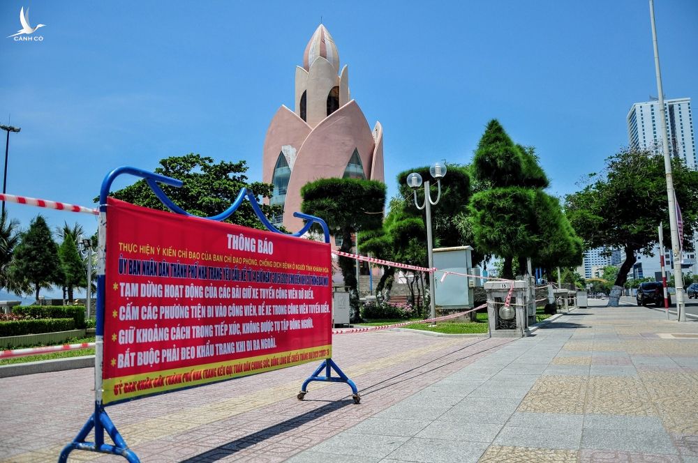 Nguoi dan tam bien Nha Trang anh 6