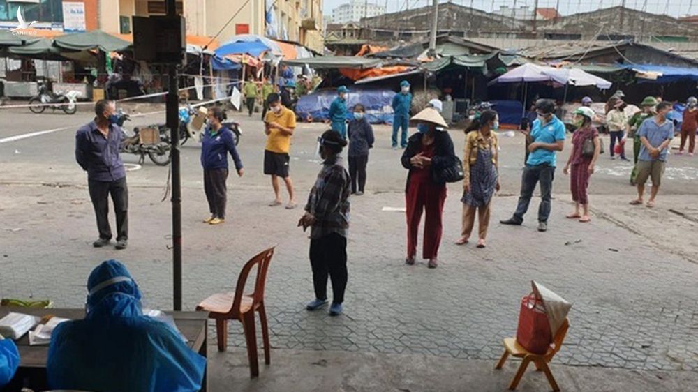 Nghệ An: 2 tiểu thương chợ Vinh nhiễm Covid-19, chưa rõ nguồn lây - ảnh 1