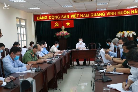 Gò Vấp đề xuất bỏ giãn cách xã hội, lãnh đạo TP.HCM họp khẩn