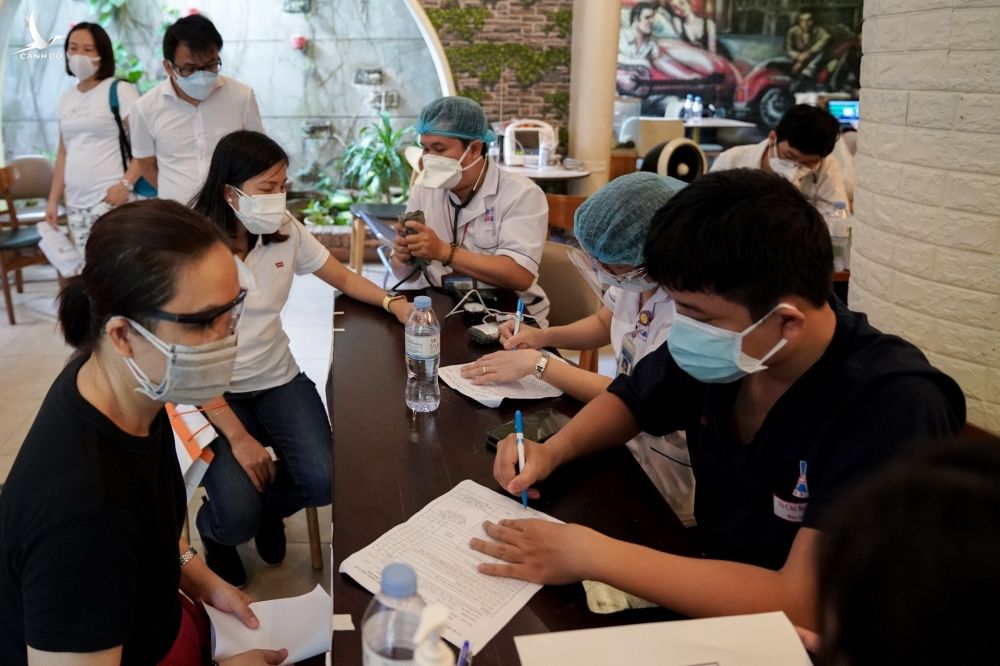 ủng hộ kinh phí phòng chống dịch Covid-19 ảnh 1 ung ho kinh phi phong chong dich Covid-19 anh 1