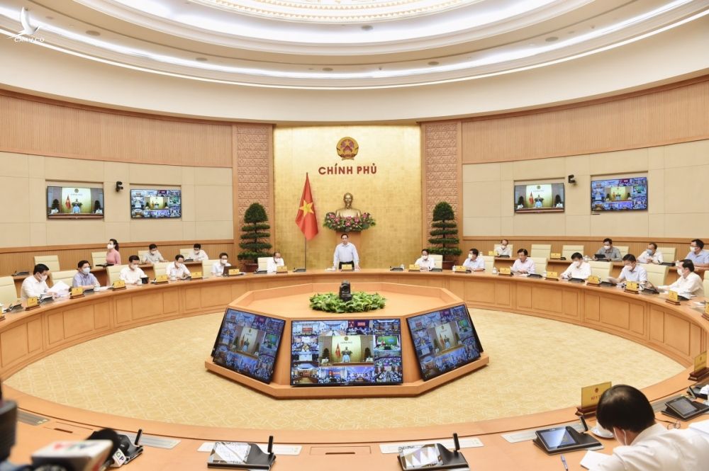 Thủ tướng Chính phủ Phạm Minh Chính khẳng định quan điểm tư tưởng chỉ đạo chống dịch như chống giặc, lấy người dân là chủ thể trung tâm, huy động cả hệ thống chính trị.
