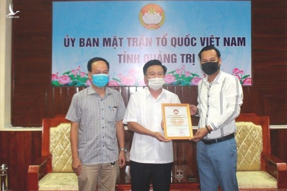 Phía Hoài Linh đã giải ngân hơn 7 tỷ VNĐ tiền từ thiện qua Mặt trận Tổ quốc ở các địa phương, cư dân mạng thắc mắc Sao không làm vậy ngay từ đầu? - Ảnh 1.