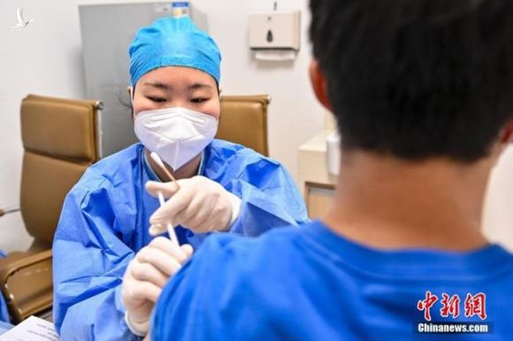 Trung Quốc tiêm xong hơn 1,1 tỉ liều vắc xin: Thế giới ca ngợi 2 yếu tố tạo nên kỳ tích - Ảnh 2.