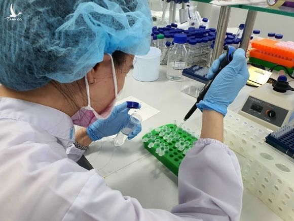 Nghiên cứu sản xuất vắc xin ngừa Covid-19 tại Công ty Nanogen /// ẢNH: ĐỘC LẬP