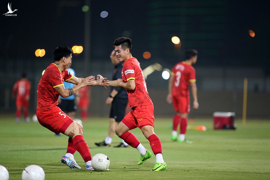 Tuyển Việt Nam luyện 'tuyệt chiêu' chờ đấu Indonesia