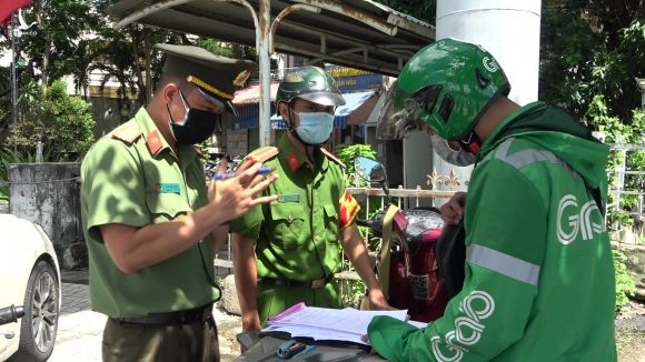 CSGT Đồng Nai: 'Đâu phải không có cơm Jollibee thì không sống được' - ảnh 3