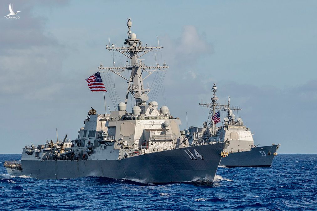 USS Ralph Johnson sẽ được điều động đến thay thế trong USS Mustin.