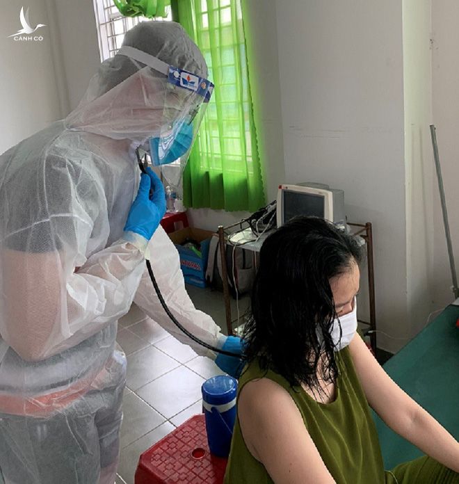 Chủ tịch Hội Truyền nhiễm Việt Nam lý giải nguyên nhân virus SARS-CoV-2 có thể gây tổn thương cho toàn bộ cơ thể - Ảnh 1.