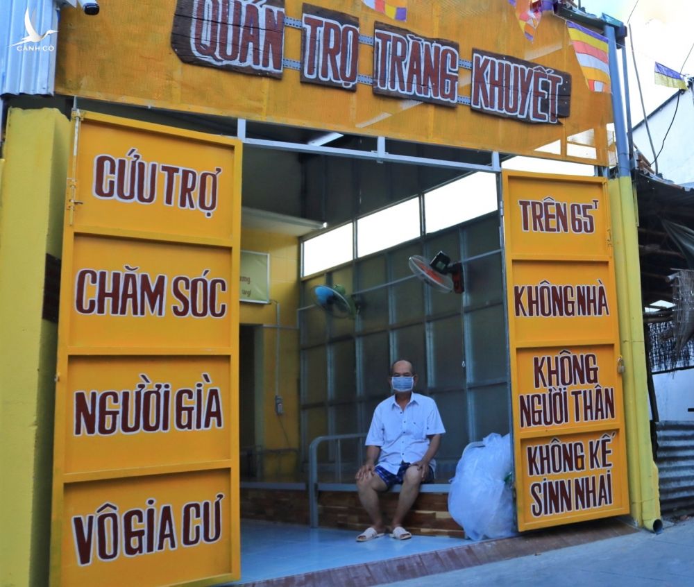 Quán trọ dành cho người neo đơn khó khăn /// Ảnh: Cao An Biên