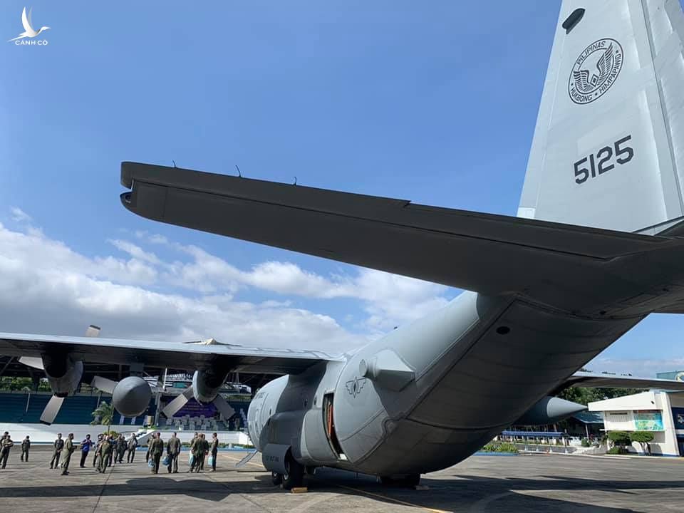 Rơi máy bay quân sự chở 85 người ở Philippines, nhiều người chết - ảnh 1