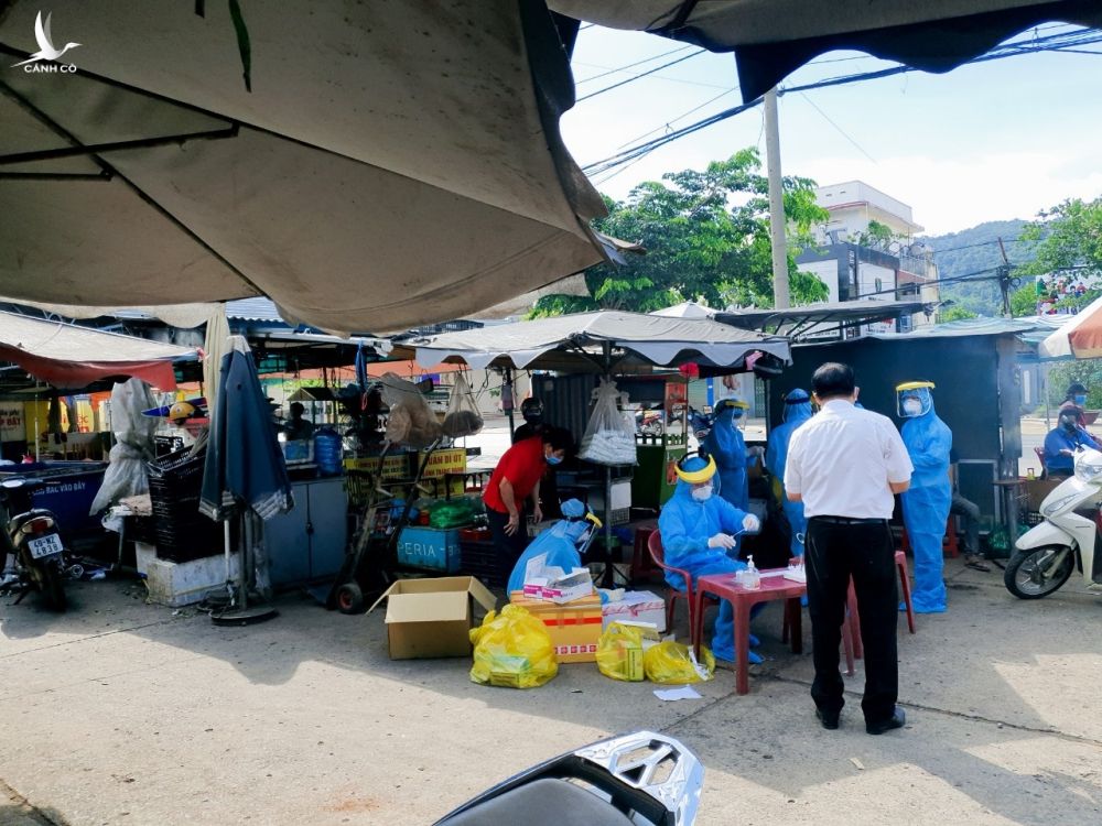 Lâm Đồng: Phát hiện thêm ca dương tính Covid-19 là nữ cán bộ Agribank Đơn Dương - ảnh 2