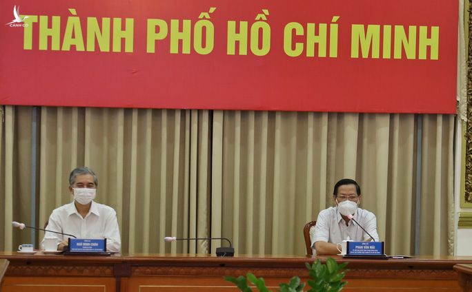 Phó Bí thư Thường trực Thành ủy TP HCM: Đến tận nhà lấy mẫu xét nghiệm! - Ảnh 1. Phó Bí thư Thường trực Thành ủy TP HCM: Đến tận nhà lấy mẫu xét nghiệm! - Ảnh 1.