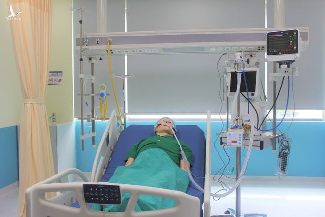 Việt Nam chế tạo thành công máy thở oxy dòng cao: Giúp 60 - 70% bệnh nhân Covid-19 hồi phục, không phải thở máy - Ảnh 1.