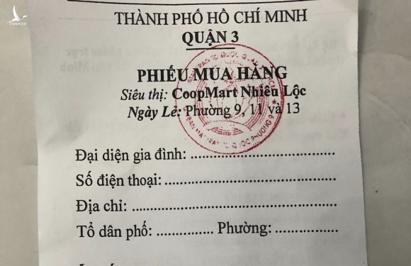 Phiếu đi siêu thị theo ngày chẵn và lẻ /// Ảnh: T.X