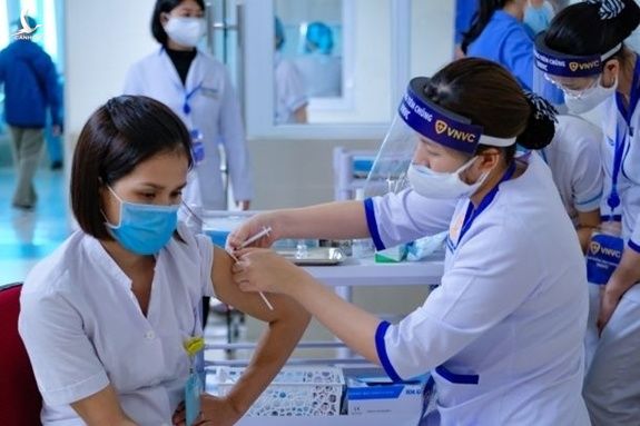 Từ mai (10/7), người dân có thể ngồi nhà tự đăng ký tiêm vaccine Covid-19 1