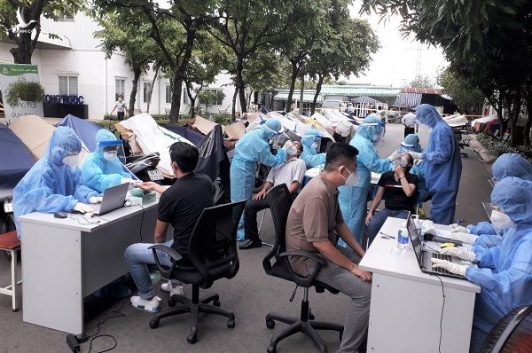 TP.HCM vận hành mô hình vừa sản xuất vừa cách ly