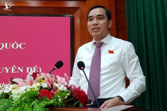 Ông Huỳnh Quang Hưng tái đắc cử Chủ tịch UBND TP Phú Quốc - Ảnh 1.