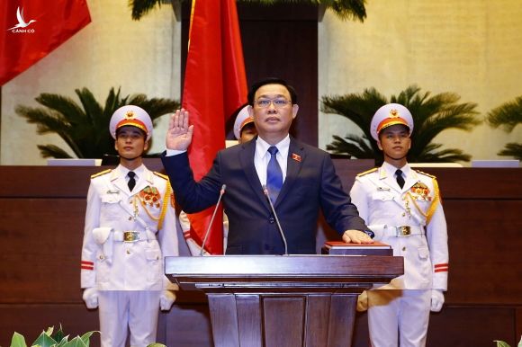 Chủ tịch Quốc hội Vương Đình Huệ chia sẻ cảm xúc lần thứ hai được bầu - Ảnh 2.