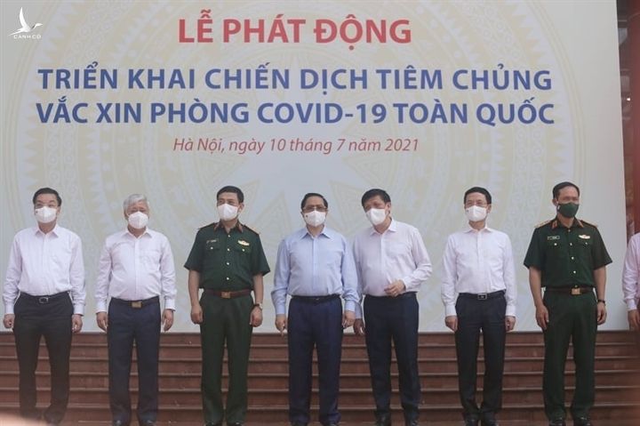 Chiến dịch tiêm chủng lớn nhất lịch sử Việt Nam: 150 triệu liều, kéo dài 9 tháng - 1