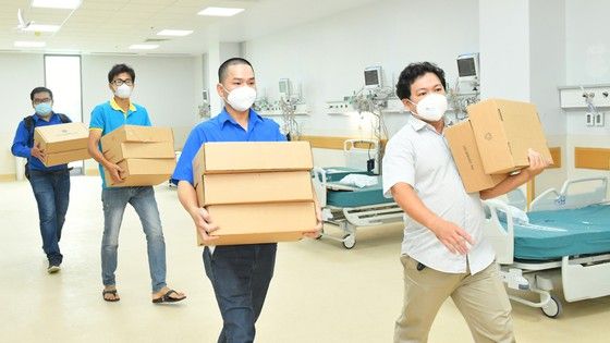 Bí thư Thành ủy TPHCM Nguyễn Văn Nên thăm Bệnh viện Hồi sức Covid-19 ảnh 6