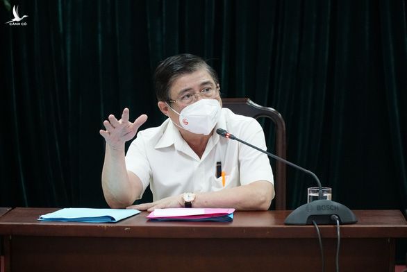 Chủ tịch TP.HCM Nguyễn Thành Phong: Gò Vấp không nên xét nghiệm kiểu hàng ngang - Ảnh 1.