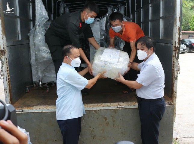 Có gì trong chuyến tầu đặc biệt chở 'sự sống' từ Hà Nội chi viện TPHCM khởi hành sáng nay? ảnh 1