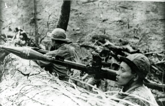 Bí ẩn loại xe tăng kỳ lạ nhất của Mỹ trên chiến trường Việt Nam: Có nòng mà không bắn đạn - Ảnh 8.