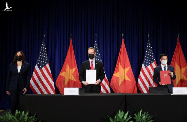 Đại sứ Phạm Quang Vinh chỉ ra những điều chờ Việt Nam sau chuyến thăm của Phó Tổng thống Mỹ: ‘Viện trợ rất quý, nhưng quan trọng nhất vẫn là chuyển giao công nghệ để tự sản xuất vaccine!’ - Ảnh 9.