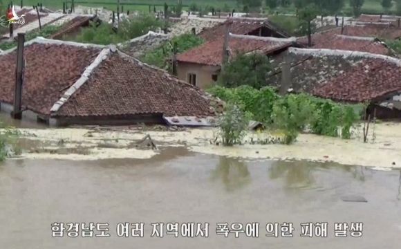 Lũ lụt nhấn chìm hàng nghìn ngôi nhà, hàng trăm cánh đồng tại Triều Tiên